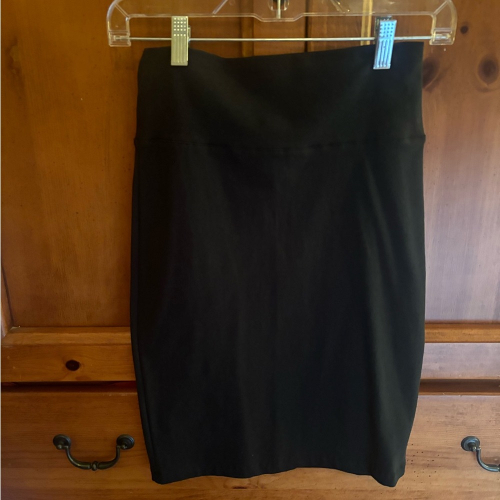 Expresss- XS black skirt